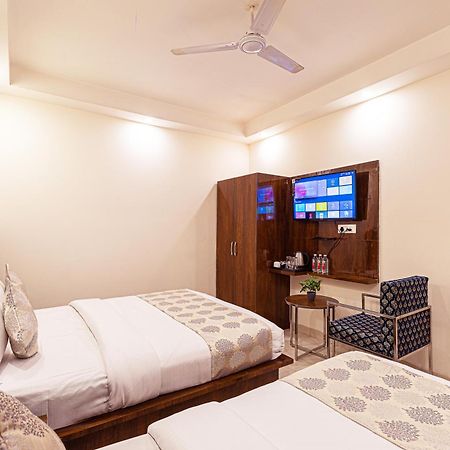 Hotel Emblem Suites- Near Delhi Airport New Delhi Eksteriør billede