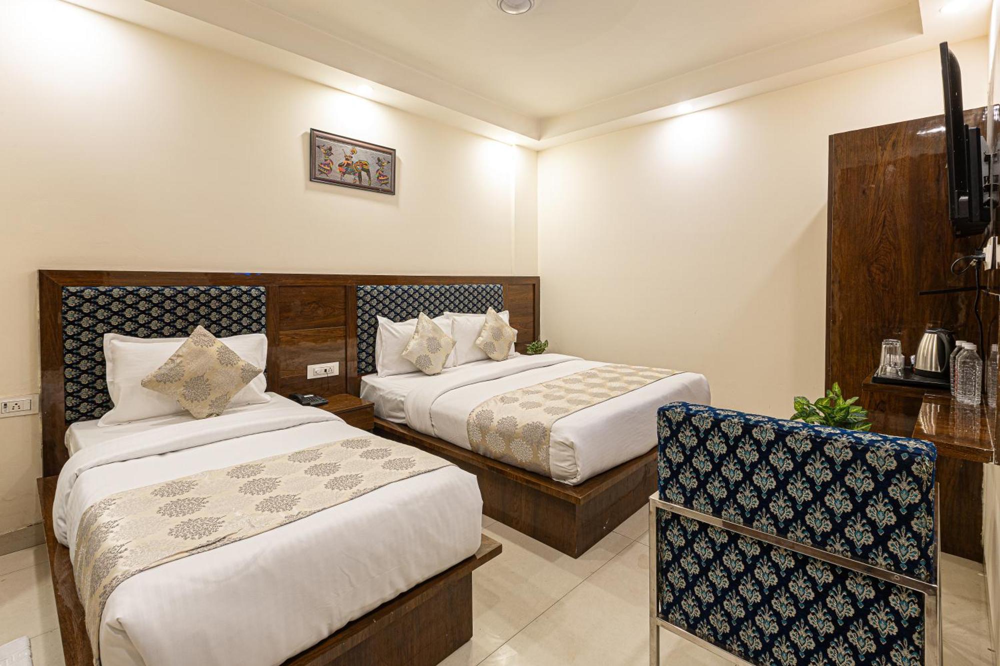 Hotel Emblem Suites- Near Delhi Airport New Delhi Eksteriør billede